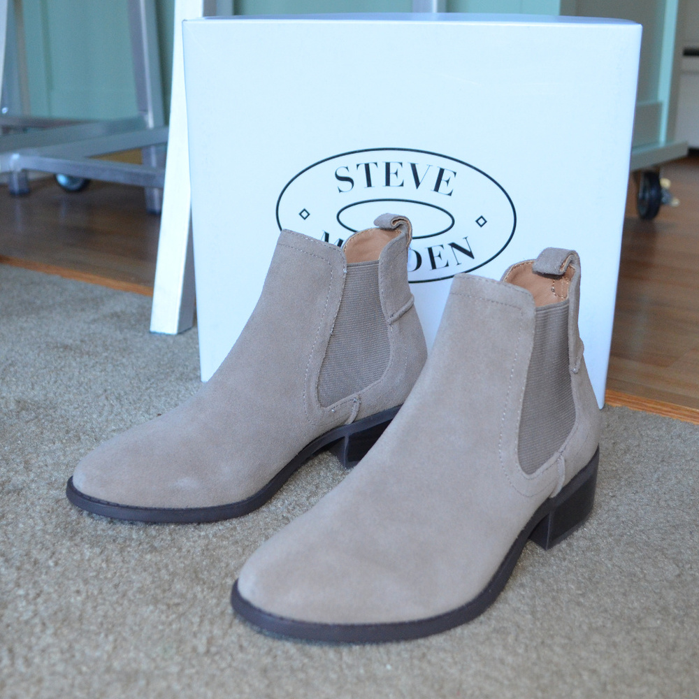 LAST ONE‼️ STEVE MADDEN Suede Ankle Booties - Picture 3 of 7